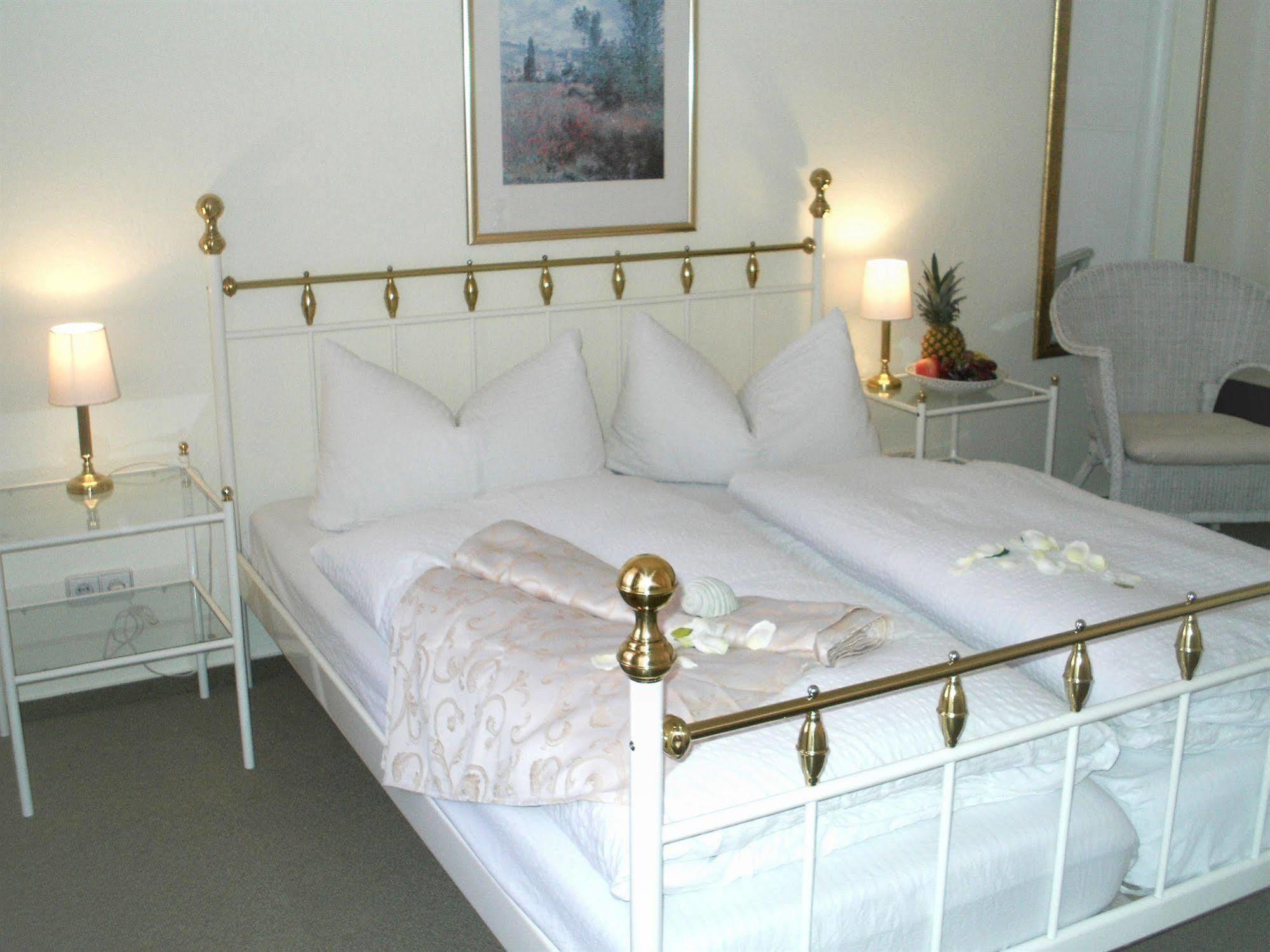 Hotel Villa Constantia Радебойл Екстериор снимка